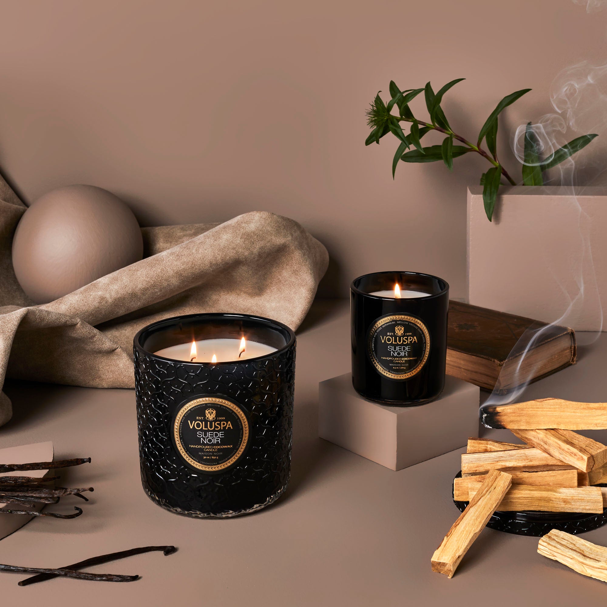 Suede Noir - Classic Candle